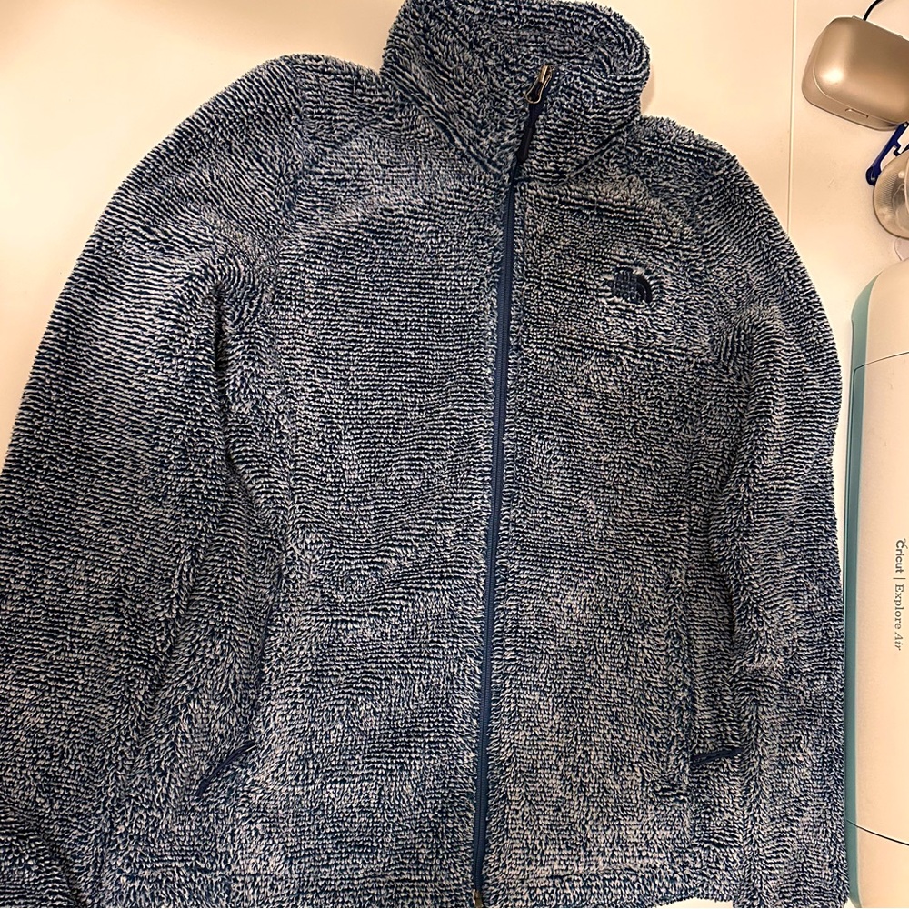 North Face Fuzzy Jacket Blue White Sweatshirt Women’s M, Long Sleeve Jacket